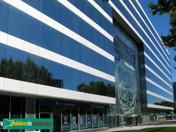 Barcelona - Edifici Alta Diagonal (Foto: Albert Esteves, 2010) Barcelona - Edifici Alta Diagonal