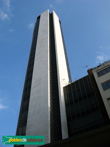 Barcelona - Edifici Sabadell (Balmes, 168-170) (Foto: Albert Esteves, 2010) Barcelona - Edifici Sabadell (Balmes, 168-170)
