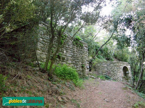 Gallifa - Castell (Foto: Albert Esteves, 2010) Gallifa - Castell