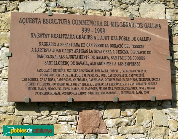 Gallifa - Informació sobre el monument del Mil·lenari (Foto: Albert Esteves, 2010) Gallifa - Informació sobre el monument del Mil·lenari