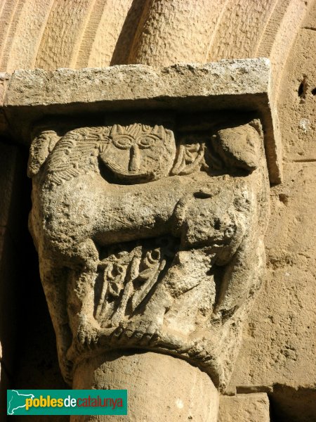 Barcelona - El Conventet, capitell de la porta principal (Foto: Albert Esteves, 2010) Barcelona - El Conventet, capitell de la porta principal