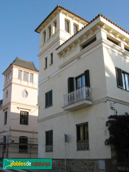 Sant Just Desvern - Cases Bassols i Solé (Foto: Albert Esteves, 2011) Sant Just Desvern - Cases Bassols i Solé