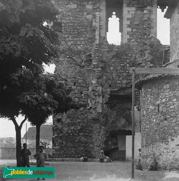 Blanes - Palau dels Cabrera (Foto: Josep Salvany, Fons Salvany-Biblioteca de Catalunya, 1916) Blanes - Palau dels Cabrera