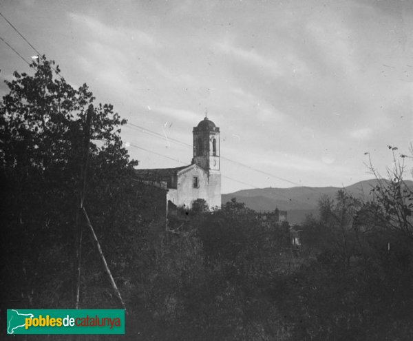 Massanes - Església parroquial de Sant Esteve (Foto: Josep Salvany, Fons Salvany-Biblioteca de Catalunya, 1922) Massanes - Església parroquial de Sant Esteve