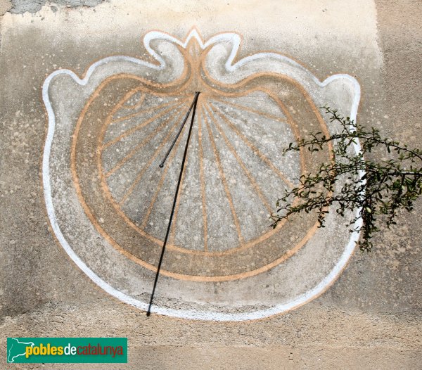 Fogars de la Selva - Mare de Déu de la Serra, rellotge de sol (Foto: Albert Esteves, 2011) Fogars de la Selva - Mare de Déu de la Serra, rellotge de sol