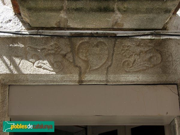 Arbúcies - Llinda al carrer del Vern (Foto: Albert Esteves, 2011) Arbúcies - Llinda al carrer del Vern