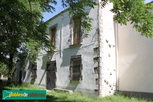 Sant Feliu de Buixalleu - Sant Gabriel de Grions, rectoria (Foto: Albert Esteves, 2011) Sant Feliu de Buixalleu - Sant Gabriel de Grions, rectoria