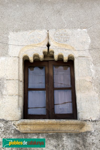 Breda - Carrer dels Còdols, 8 (Foto: Albert Esteves, 2011) Breda - Carrer dels Còdols, 8