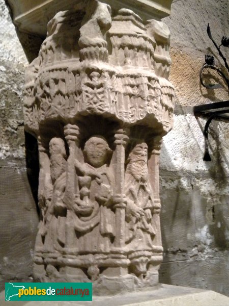 Linyola - Capitell de l'antiga creu de terme