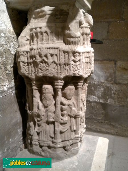 Linyola - Capitell de l'antiga creu de terme