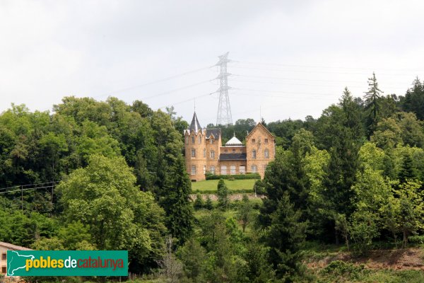Sant Hilari Sacalm - Torre de Villavecchia (Foto: Albert Esteves, 2011) Sant Hilari Sacalm - Torre de Villavecchia