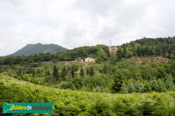 Sant Hilari Sacalm - Torre de Villavecchia (Foto: Albert Esteves, 2011) Sant Hilari Sacalm - Torre de Villavecchia
