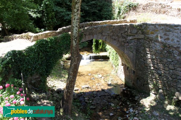 Osor - Pont de Can Vidal (Foto: Albert Esteves, 2011) Osor - Pont de Can Vidal