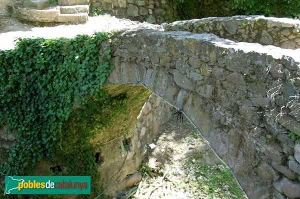 Osor - Pont de Can Vidal (Foto: Albert Esteves, 2011) Osor - Pont de Can Vidal