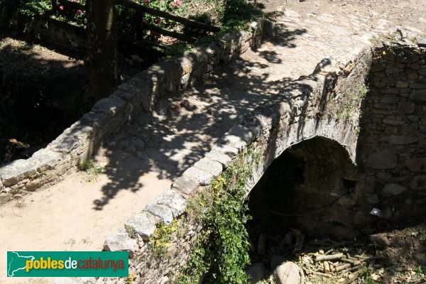 Osor - Pont de Can Vidal (Foto: Albert Esteves, 2011) Osor - Pont de Can Vidal