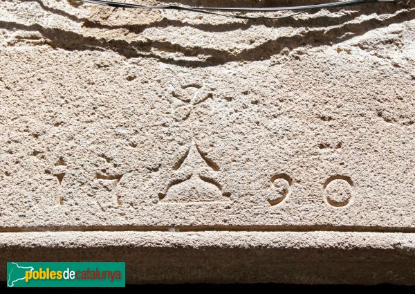 Osor - Llinda del segle XVIII (Foto: Albert Esteves, 2011) Osor - Llinda del segle XVIII