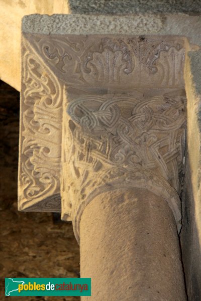 Port de la Selva - Sant Pere de Rodes, capitell (Foto: Albert Esteves, 2011) Port de la Selva - Sant Pere de Rodes, capitell