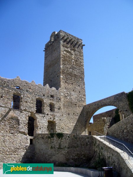 Port de la Selva - Sant Pere de Rodes, torre d'Homenatge (Foto: <i>Pere Galí</i>, 2007) Port de la Selva - Sant Pere de Rodes, torre d'Homenatge
