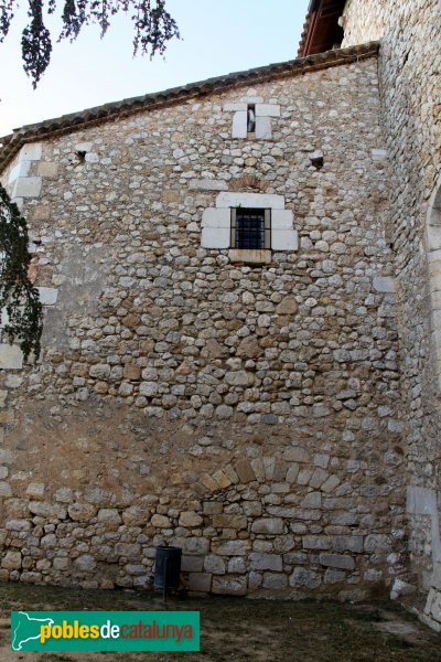 Avinyonet de Puigventós - Castell d´Avinyonet (Foto: Albert Esteves, 2011) Avinyonet de Puigventós - Castell d´Avinyonet