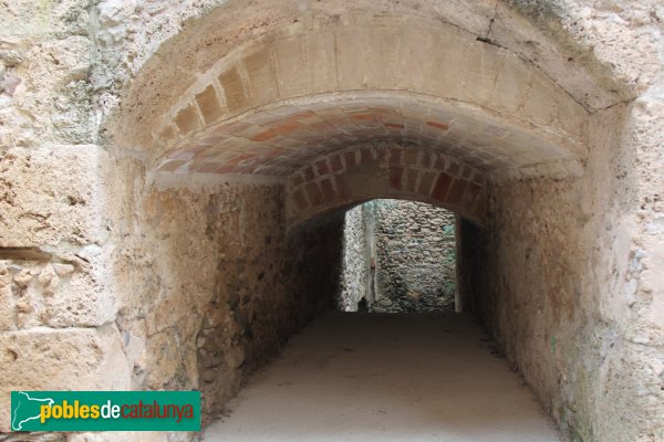 Les Escaules - Volta del carrer de l´Oli (Foto: Albert Esteves, 2011) Les Escaules - Volta del carrer de l´Oli
