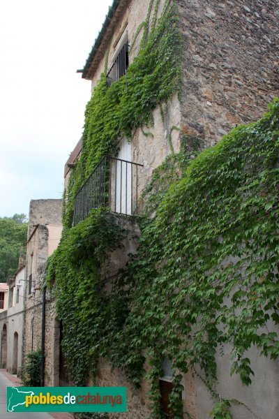 Les Escaules - Nucli antic (Foto: Albert Esteves, 2011) Les Escaules - Nucli antic