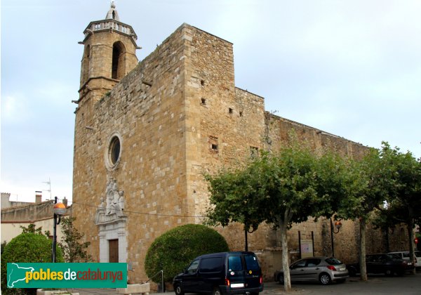 Navata - Església parroquial de Sant Pere (Foto: Albert Esteves, 2011) Navata - Església parroquial de Sant Pere