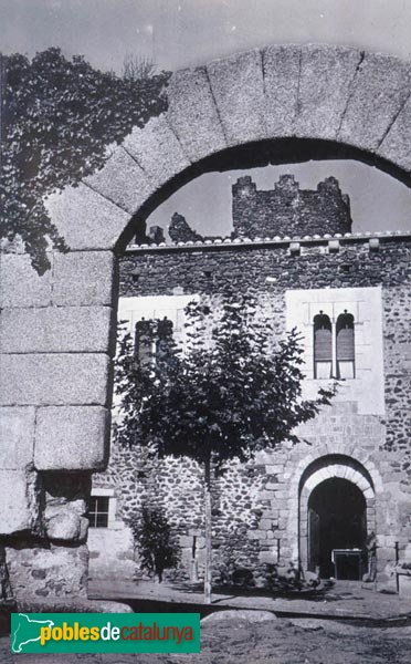 Maçanet de la Selva - Torre de Marata (Foto: Taller d'Història de Maçanet) Maçanet de la Selva - Torre de Marata