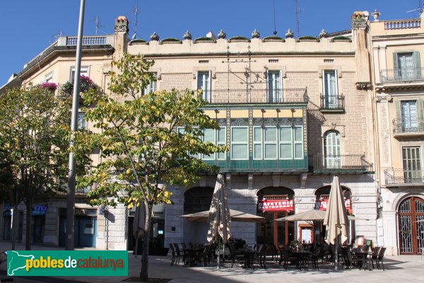 Figueres - Casa Salleres (Foto: Albert Esteves, 2011) Figueres - Casa Salleres