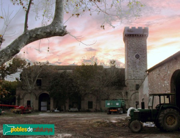 Figueres - Mas Sant Pau de la Calçada (Foto: Albert Esteves, 2011) Figueres - Mas Sant Pau de la Calçada