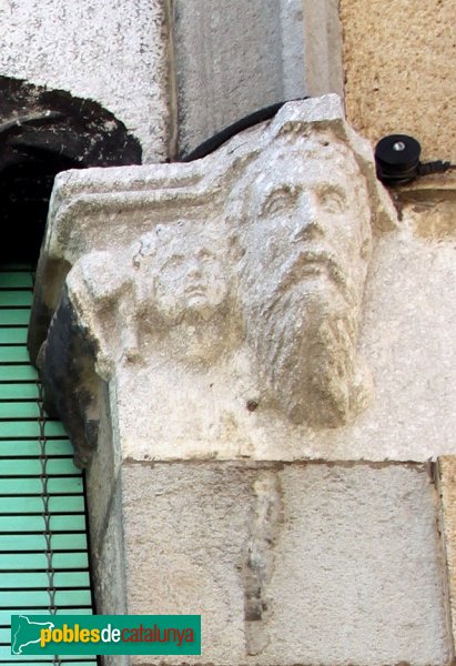 Caldes de Malavella - Can Trelles, detall finestra (Foto: Albert Esteves, 2012) Caldes de Malavella - Can Trelles, detall finestra