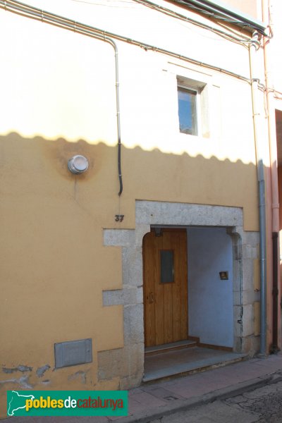 Riudellots de la Selva - Casa del carrer Major (Foto: Albert Esteves, 2012) Riudellots de la Selva - Casa del carrer Major