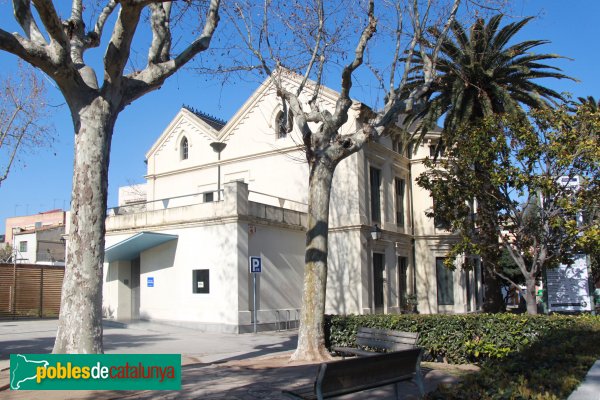 El Prat - Torre Muntadas (Foto: Albert Esteves, 2012) El Prat - Torre Muntadas