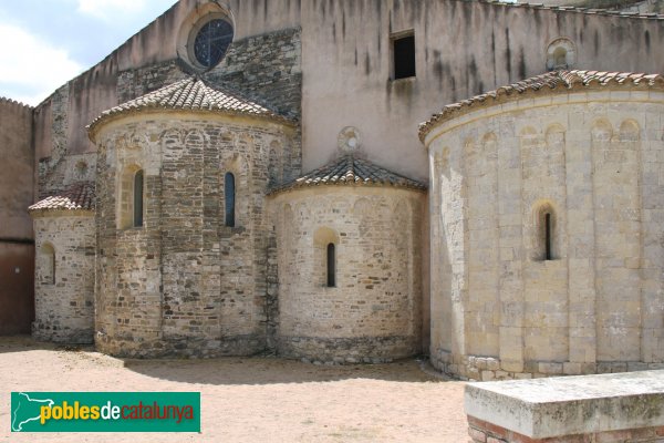 Amer - Monestir de Santa Maria, absis (Foto: Albert Esteves, 2012) Amer - Monestir de Santa Maria, absis
