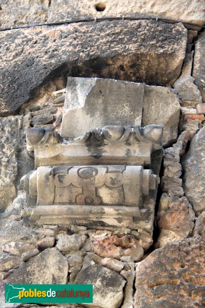 Barcelona - Portal del Bisbe (Porta Praetoria)