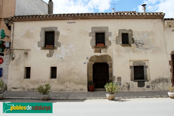 Sant Pere Pescador - Can Sunyer (Foto: Albert Esteves, 2012) Sant Pere Pescador - Can Sunyer