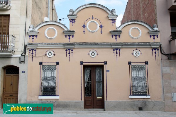 Sant Pere de Riudebitlles - Cal Baqués (Foto: Albert Esteves, 2012) Sant Pere de Riudebitlles - Cal Baqués