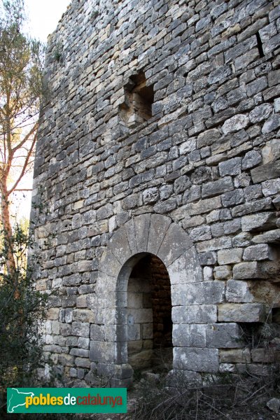 Pontons - Torre de Cal Rei (Foto: Albert Esteves, 2012) Pontons - Torre de Cal Rei