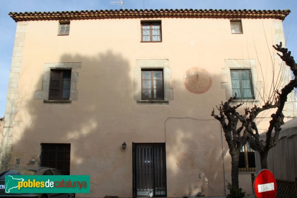 Olèrdola - L' Hostal Nou, façana posterior (Foto: Albert Esteves, 2013) Olèrdola - L' Hostal Nou, façana posterior