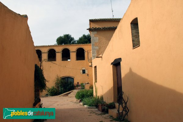 Olèrdola - Masia Font-Tallada (Foto: Albert Esteves, 2013) Olèrdola - Masia Font-Tallada