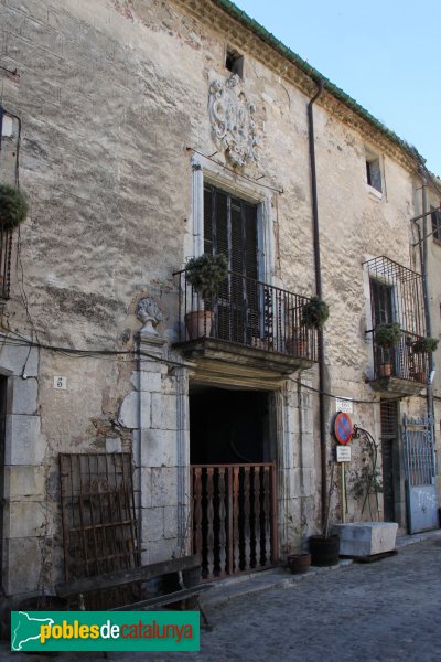 Peralada - Casa Avinyó (Foto: Albert Esteves, 2012) Peralada - Casa Avinyó
