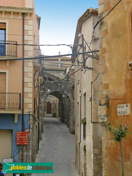 Peralada - Costa de les Monges (Foto: Albert Esteves, 2010) Peralada - Costa de les Monges