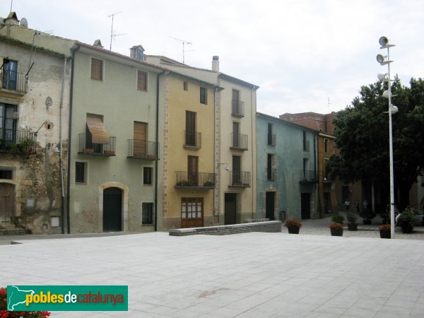 Peralada - Plaça Gran (Foto: Albert Esteves, 2010) Peralada - Plaça Gran