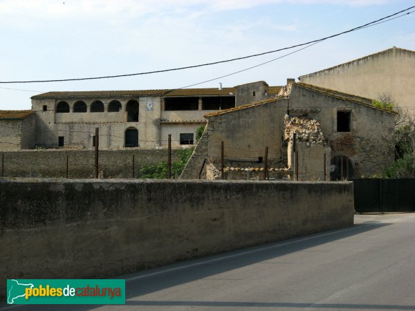 Peralada - Vilanova de la Muga, nucli antic (Foto: Albert Esteves, 2010) Peralada - Vilanova de la Muga, nucli antic