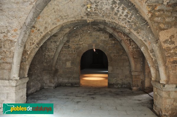 Vilabertran - Dependències monàstiques (Foto: Alberto González Rovira, 2013) Vilabertran - Dependències monàstiques