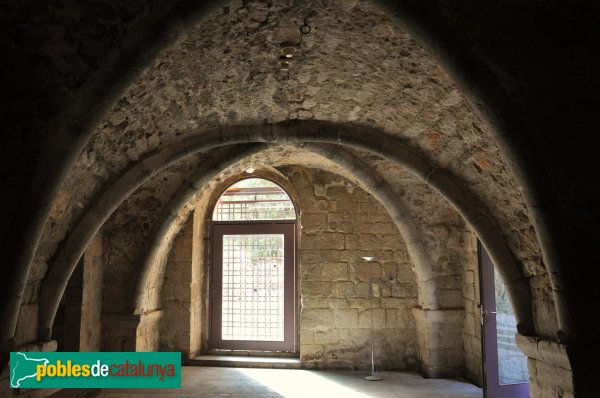 Vilabertran - Dependències monàstiques (Foto: Alberto González Rovira, 2013) Vilabertran - Dependències monàstiques