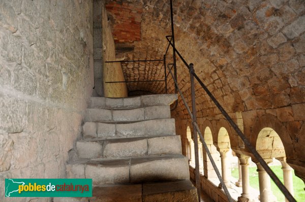 Vilabertran - Claustre del monestir (Foto: Alberto González Rovira, 2013) Vilabertran - Claustre del monestir