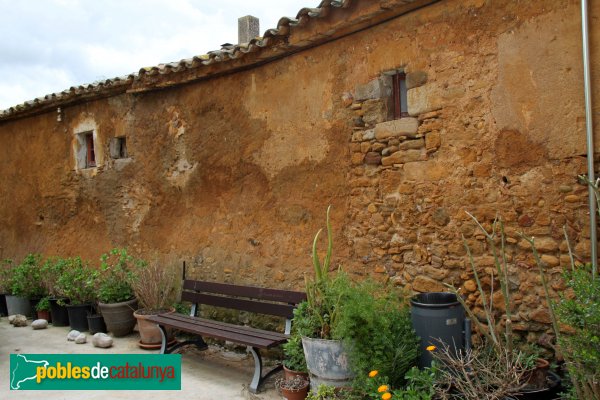 Palau de Santa Eulàlia - Nucli antic de Palau (Foto: Albert Esteves, 2013) Palau de Santa Eulàlia - Nucli antic de Palau