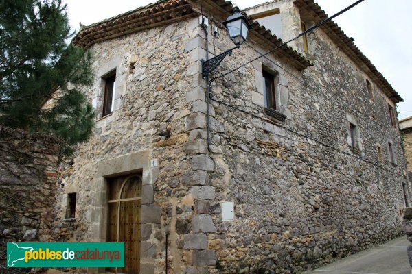 Garrigàs - Veïnat del Camí de Dalt (Arenys) (Foto: Albert Esteves, 2013) Garrigàs - Veïnat del Camí de Dalt (Arenys)