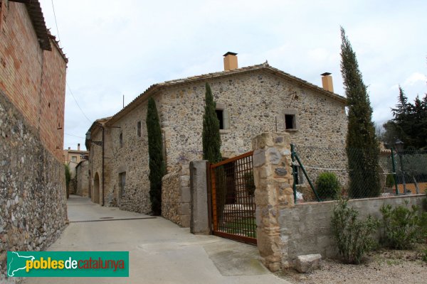 Garrigàs - Veïnat del Camí de Dalt (Arenys) (Foto: Albert Esteves, 2013) Garrigàs - Veïnat del Camí de Dalt (Arenys)