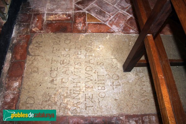 Garrigàs - Santa Llúcia de Tonyà (Foto: Albert Esteves, 2013) Garrigàs - Santa Llúcia de Tonyà